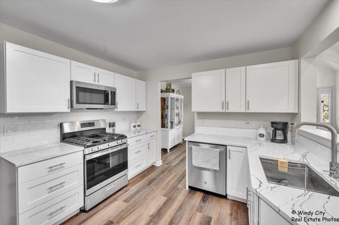 Tiny photo for 2054 Peach Tree Lane, Algonquin, IL 60102 (MLS # 12580953)