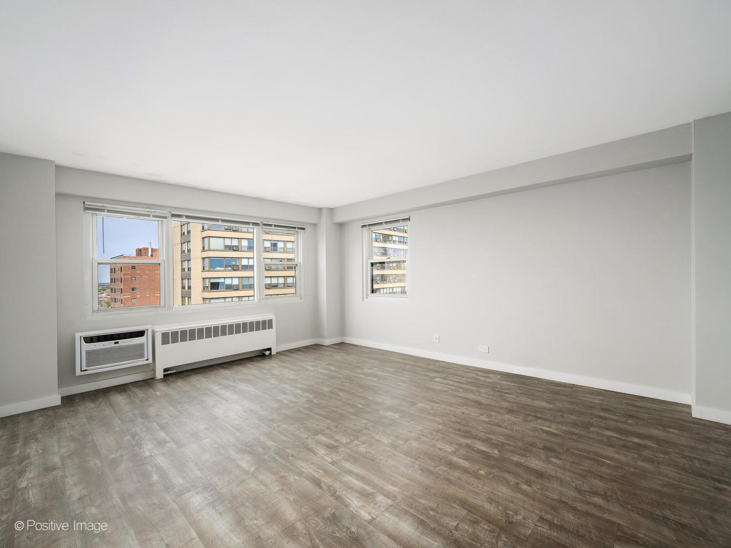 2909 N Sheridan Road 1606