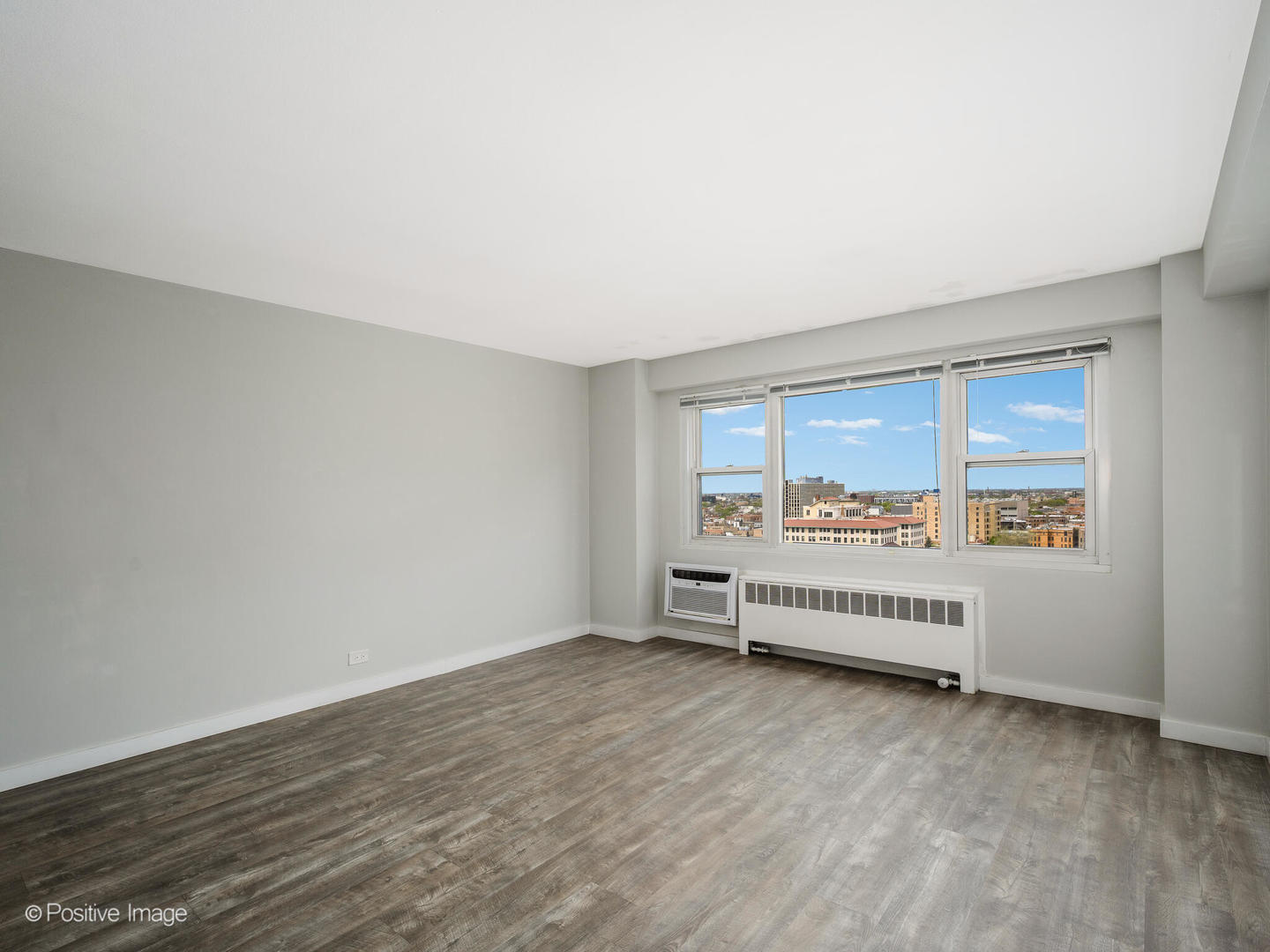 2909 N Sheridan Road 1606