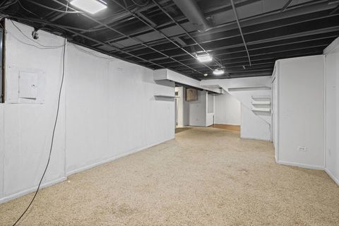 Tiny photo for 1100 Hidden Lake Drive, Buffalo Grove, IL 60089 (MLS # 12639156)