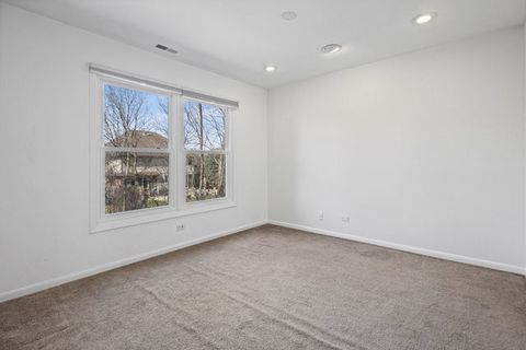 Tiny photo for 1100 Hidden Lake Drive, Buffalo Grove, IL 60089 (MLS # 12639156)