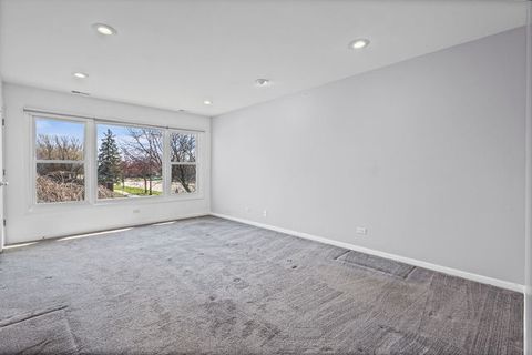 Tiny photo for 1100 Hidden Lake Drive, Buffalo Grove, IL 60089 (MLS # 12639156)