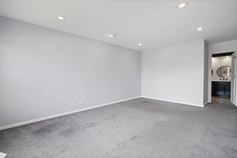 Tiny photo for 1100 Hidden Lake Drive, Buffalo Grove, IL 60089 (MLS # 12639156)