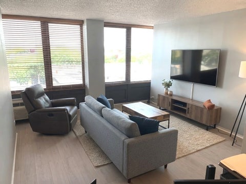 Tiny photo for 5320 N SHERIDAN Road #611, Chicago, IL 60640 (MLS # 12750237)