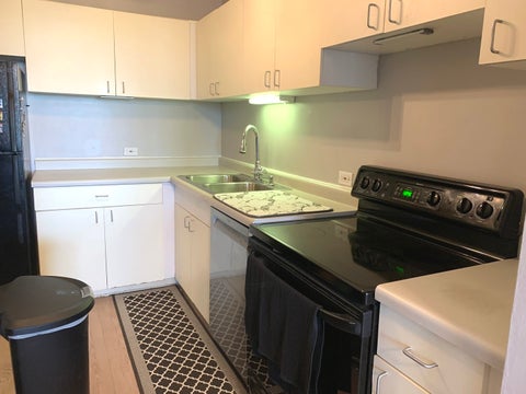 Tiny photo for 5320 N SHERIDAN Road #611, Chicago, IL 60640 (MLS # 12750237)