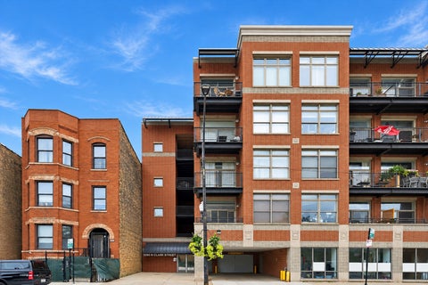 Photo of 3260 N Clark Street #304, Chicago, IL 60657 (MLS # 12769826)