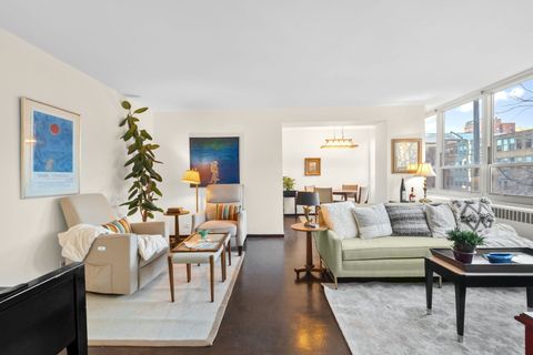 Tiny photo for 3950 N Lake Shore Drive #210, Chicago, IL 60613 (MLS # 12552231)