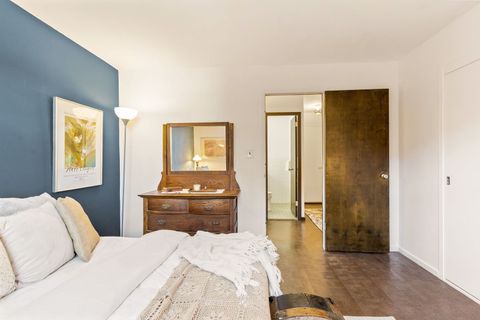 Tiny photo for 3950 N Lake Shore Drive #210, Chicago, IL 60613 (MLS # 12552231)