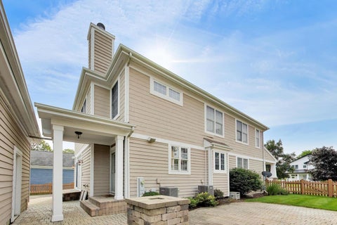 Tiny photo for 2804 Park Lane, Glenview, IL 60025 (MLS # 12738745)