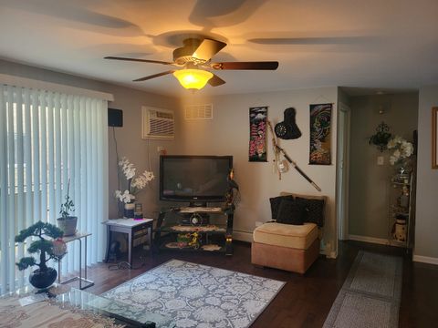 Tiny photo for 7402 W 111th Street #111, Worth, IL 60482 (MLS # 12498300)