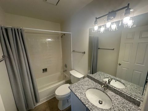 Tiny photo for 17775 W Braewick Road, Gurnee, IL 60031 (MLS # 12489002)