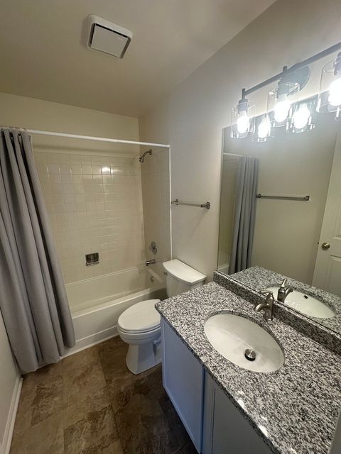 Tiny photo for 17775 W Braewick Road, Gurnee, IL 60031 (MLS # 12489002)