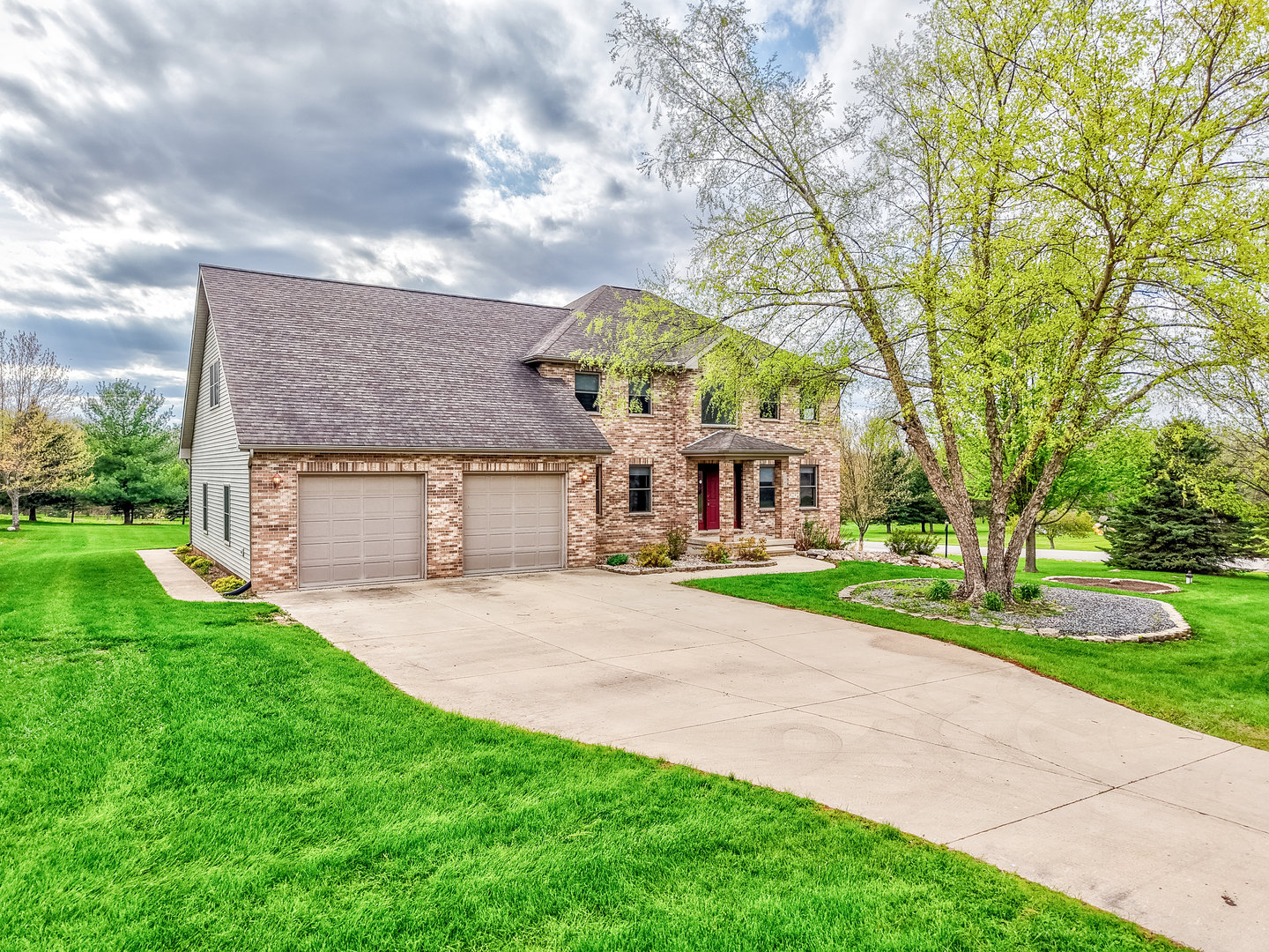 2669 E 1545th Road