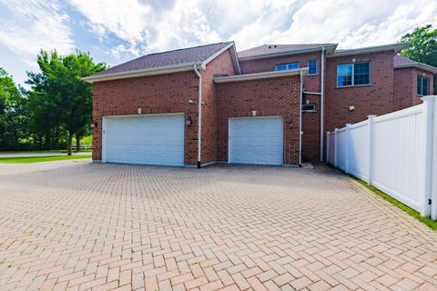 Tiny photo for 6802 Revere Court, Gurnee, IL 60031 (MLS # 12692700)
