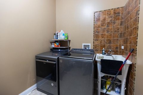Tiny photo for 6802 Revere Court, Gurnee, IL 60031 (MLS # 12692700)