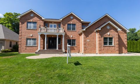 Photo of 6802 Revere Court, Gurnee, IL 60031 (MLS # 12692700)