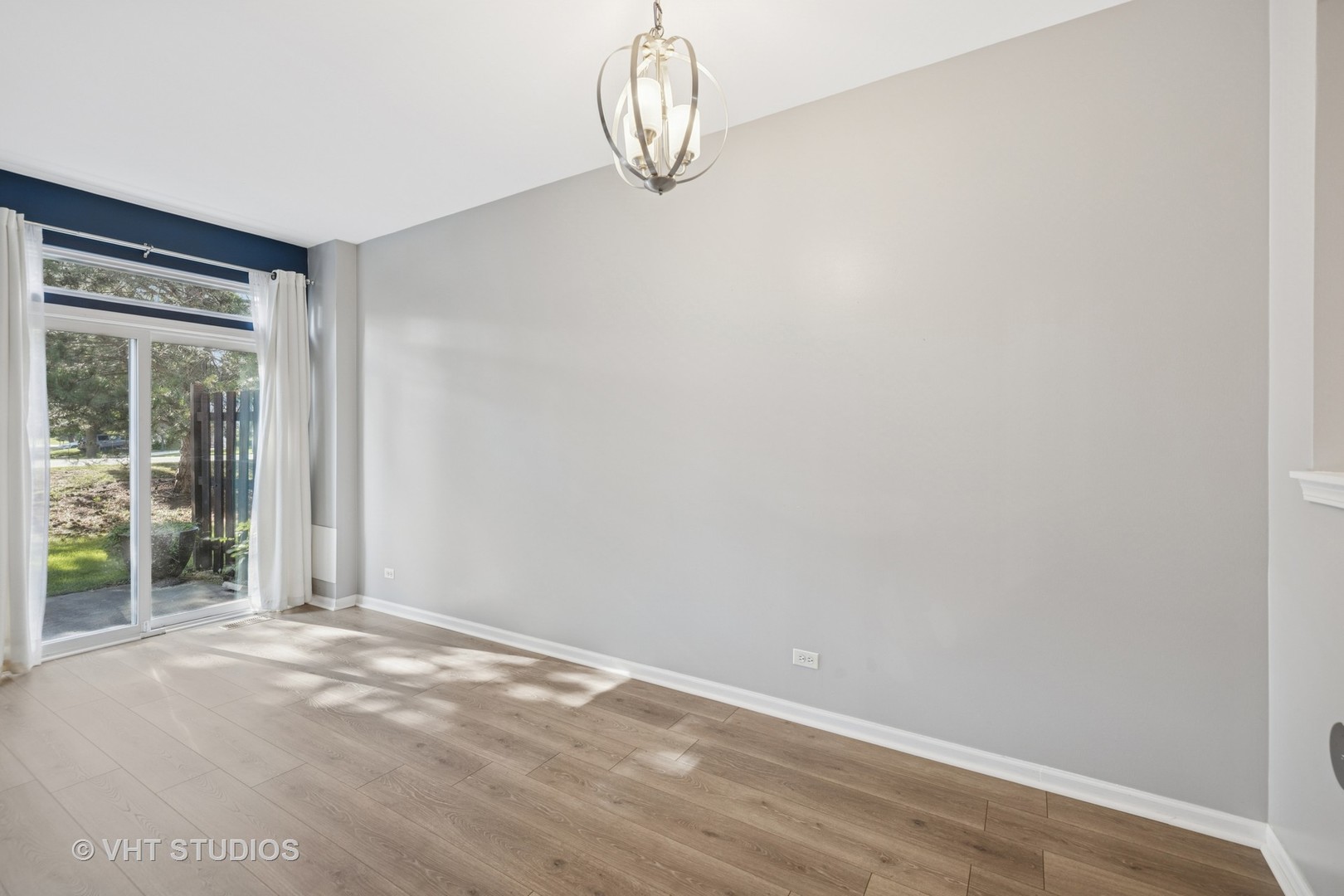 1412 Doolittle Lane