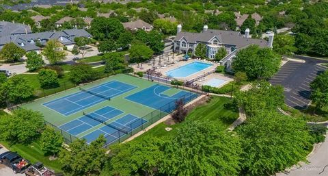 Tiny photo for 250 Lynwood Lane, Bloomingdale, IL 60108 (MLS # 12509807)