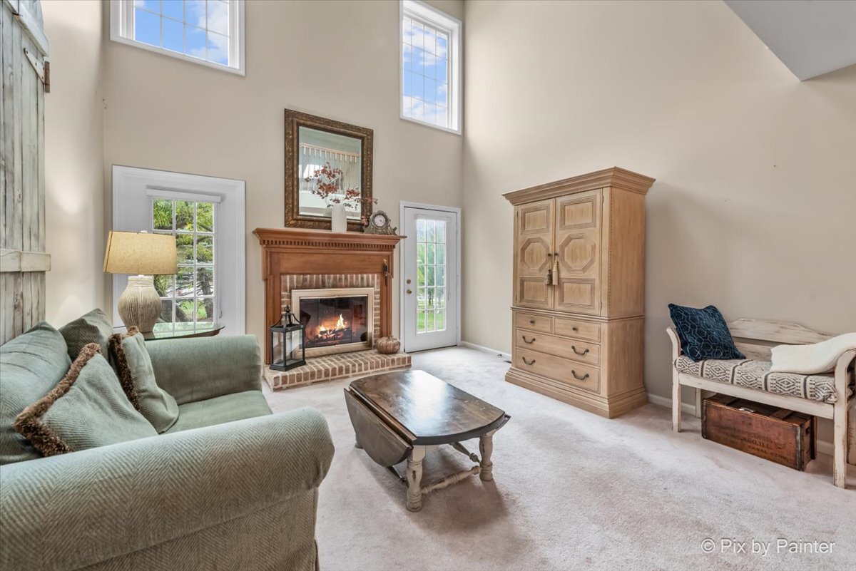 Bloomingdale, Illinois 60108, United States, 2 Bedrooms Bedrooms, ,3 BathroomsBathrooms,Residential,Active,239783