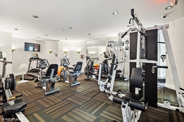 Bloomingdale, Illinois 60108, United States, 2 Bedrooms Bedrooms, ,3 BathroomsBathrooms,Residential,Active,239783