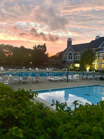 Bloomingdale, Illinois 60108, United States, 2 Bedrooms Bedrooms, ,3 BathroomsBathrooms,Residential,Active,239783