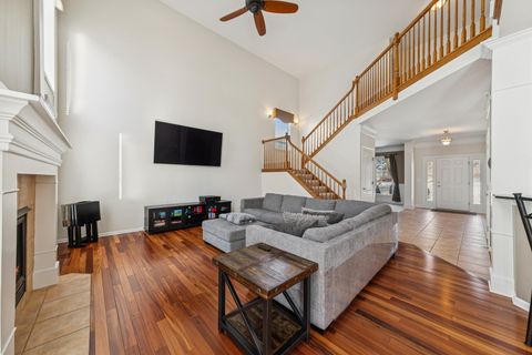 Tiny photo for 630 Thornwood Way, South Elgin, IL 60177 (MLS # 12546709)