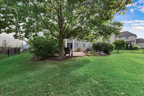 Tiny photo for 630 Thornwood Way, South Elgin, IL 60177 (MLS # 12546709)