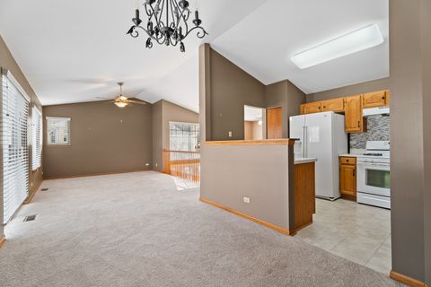 Tiny photo for 2763 S Embers Lane, Arlington Heights, IL 60005 (MLS # 12551842)