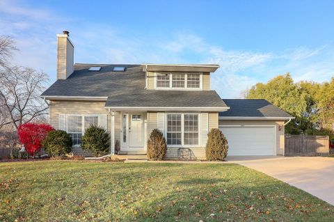 Photo of 4493 Capstan Drive, Hoffman Estates, IL 60192 (MLS # 12512538)