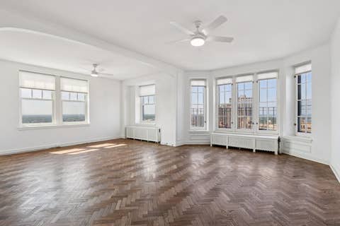 Tiny photo for 421 W Melrose Street #21AD, Chicago, IL 60657 (MLS # 12715248)
