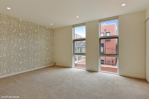 Tiny photo for 1701 N Halsted Street #E2, Chicago, IL 60614 (MLS # 12777600)