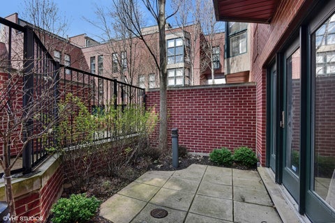 Tiny photo for 1701 N Halsted Street #E2, Chicago, IL 60614 (MLS # 12777600)
