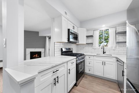 Tiny photo for 55 W 64th Street #202, Westmont, IL 60559 (MLS # 12490809)