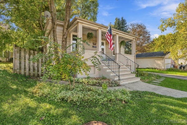 1003 DEAN ST, SAINT CHARLES, IL 60174 - Image ddedeb0fa8875ba2d9aae7e0ebaacbcb/497055222