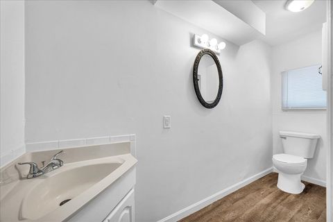 Tiny photo for 340 E Baker Street, Bloomington, IL 61701 (MLS # 12546099)