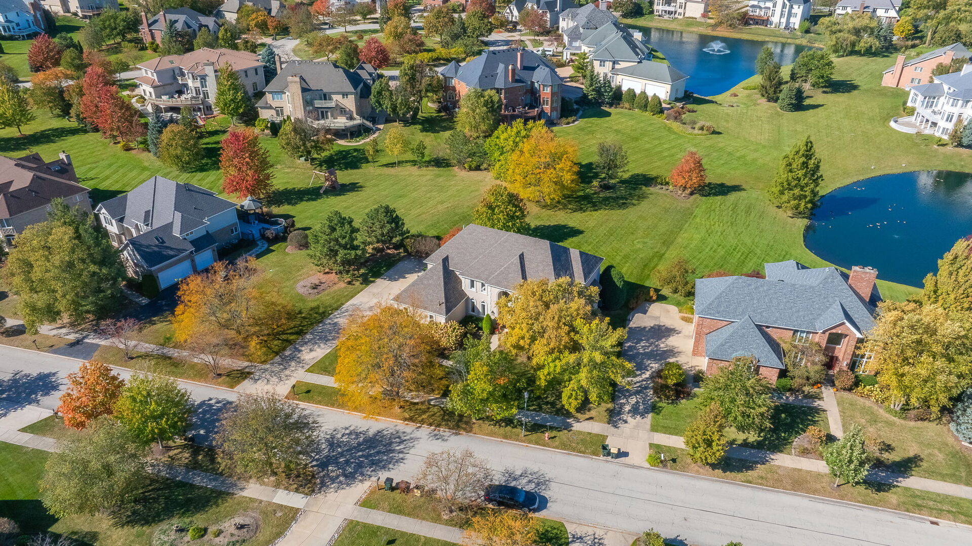 6825 FIELDSTONE Drive
