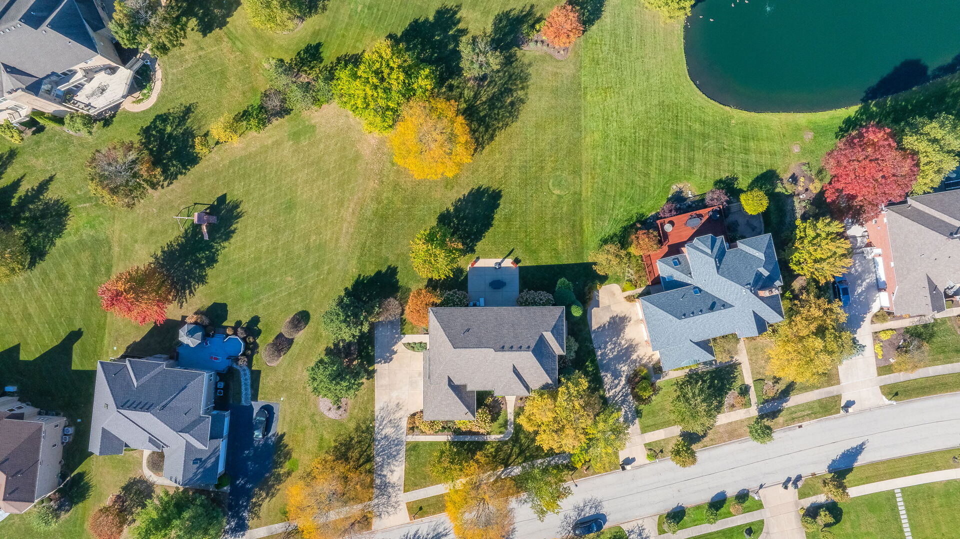 6825 FIELDSTONE Drive