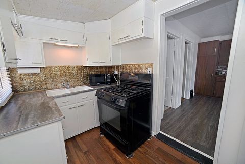 Tiny photo for 1617 Pine Street, Ottawa, IL 61350 (MLS # 12437495)