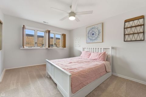 Tiny photo for 1010 N Harlem Avenue #504, River Forest, IL 60305 (MLS # 12614370)