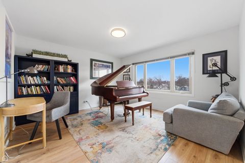 Tiny photo for 1010 N Harlem Avenue #504, River Forest, IL 60305 (MLS # 12614370)