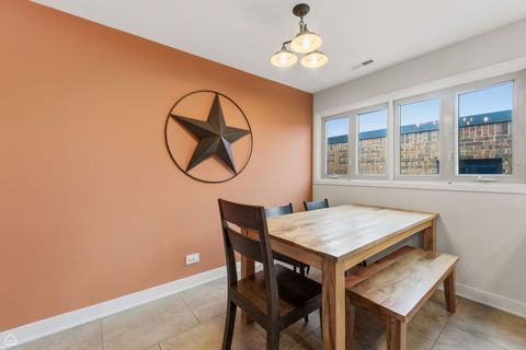 Tiny photo for 1010 N Harlem Avenue #504, River Forest, IL 60305 (MLS # 12614370)