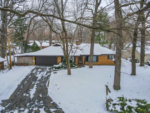 Photo of 25 Elmwood Drive, Kankakee, IL 60901 (MLS # 12529126)