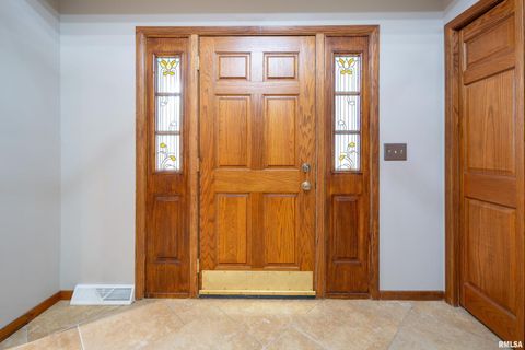 Tiny photo for 4490 Hamilton Dr Drive, Bettendorf, IA 52722 (MLS # QC4265513)