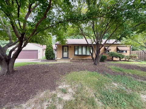 Photo of 2905 31st Avenue, Rock Island, IL 61201 (MLS # 12753657)