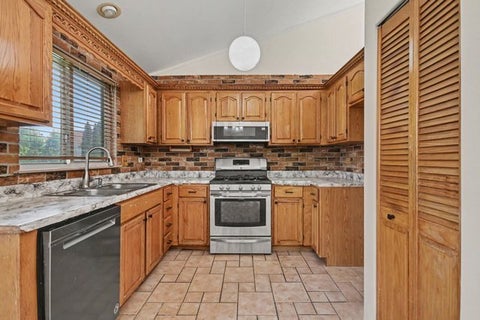 Tiny photo for 1457 Beaumont Circle, Bartlett, IL 60103 (MLS # 12786547)