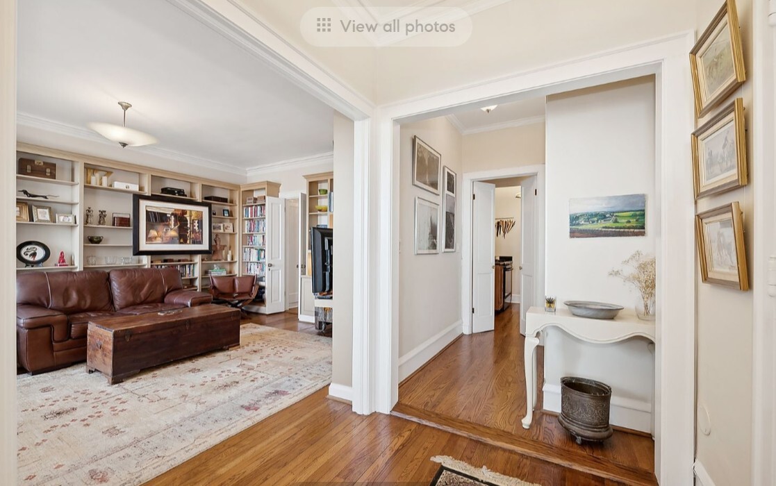 2608 N Lakeview Avenue 6D