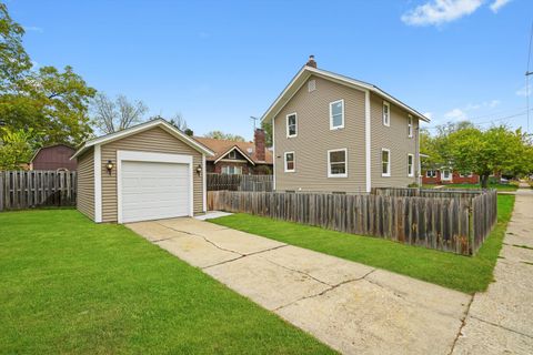 Tiny photo for 1604 Grant Avenue, Rockford, IL 61103 (MLS # 12663362)