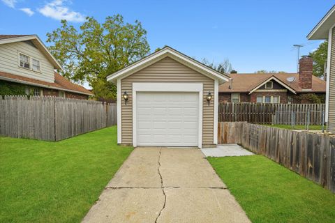 Tiny photo for 1604 Grant Avenue, Rockford, IL 61103 (MLS # 12663362)