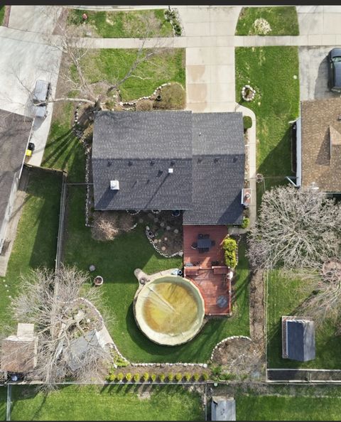 Tiny photo for 340 Stonehurst Lane, Roselle, IL 60172 (MLS # 12614982)