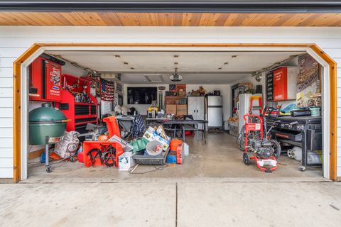 Tiny photo for 340 Stonehurst Lane, Roselle, IL 60172 (MLS # 12614982)